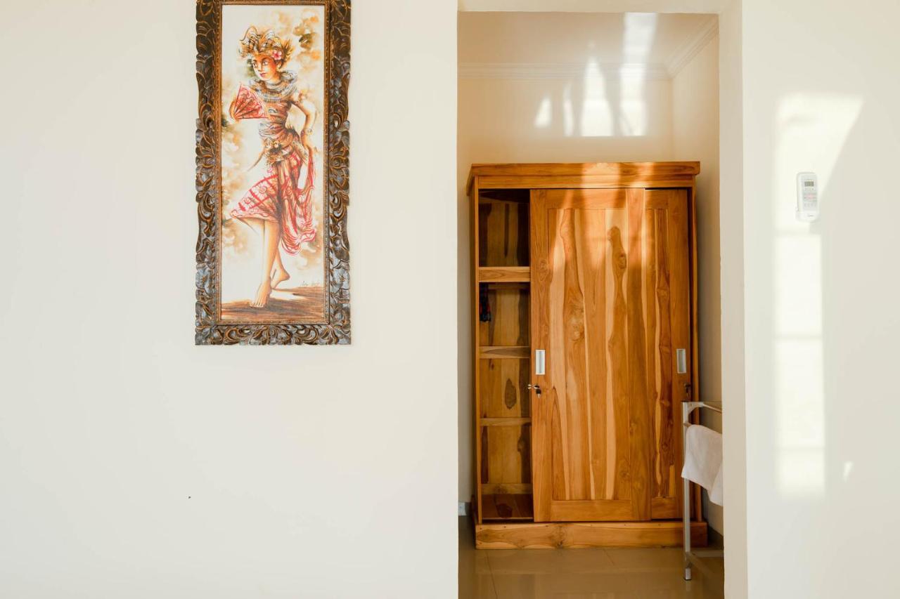 Rara Guesthouse Canggu Esterno foto