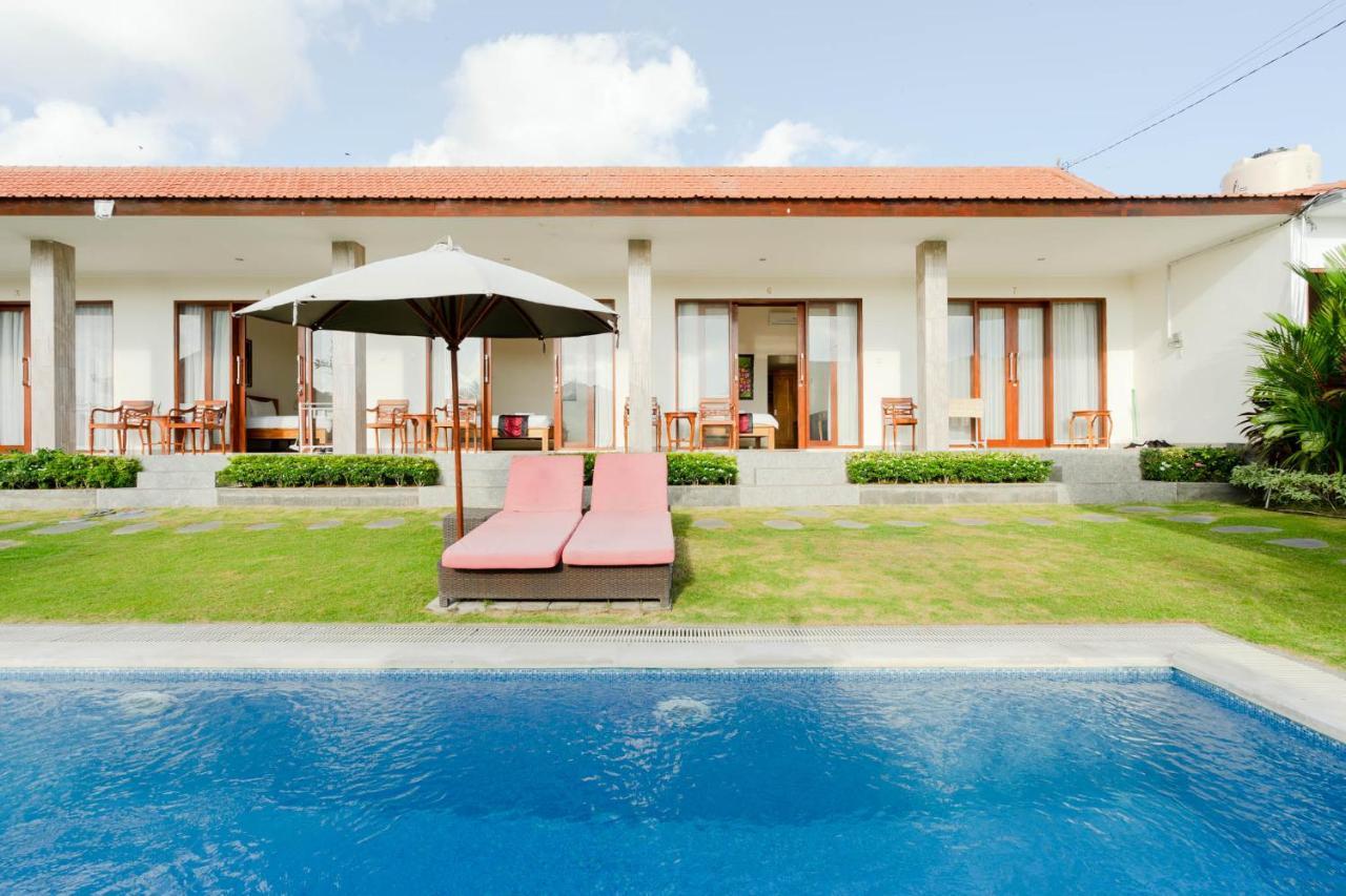Rara Guesthouse Canggu Esterno foto